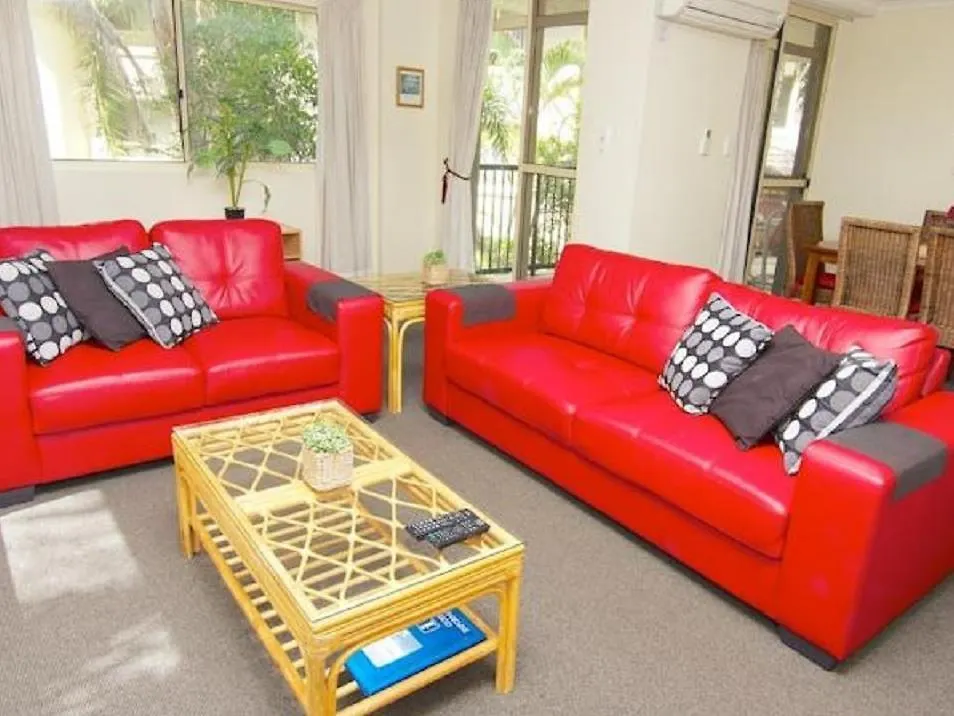 Bayview Beach Holiday Apartments Gold Coast Aparthotel