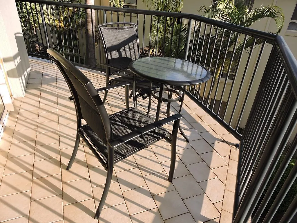 Bayview Beach Holiday Apartments Gold Coast Aparthotel