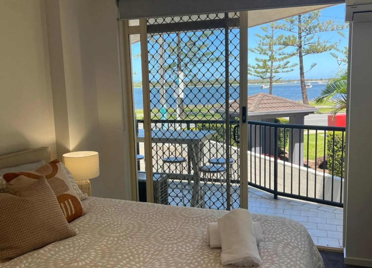*** Aparthotel Bayview Beach Holiday Apartments Gold Coast Australia