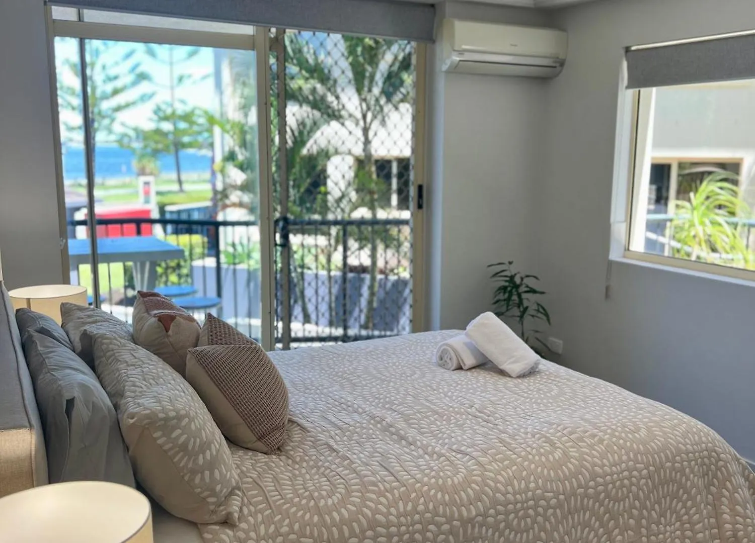Bayview Beach Holiday Apartments Gold Coast