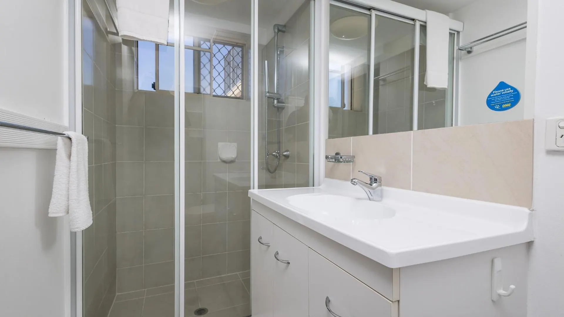 Bayview Beach Holiday Apartments Gold Coast 3*,  Australia