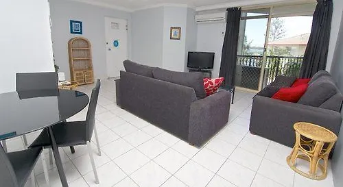 *** Aparthotel Bayview Beach Holiday Apartments Gold Coast Australia