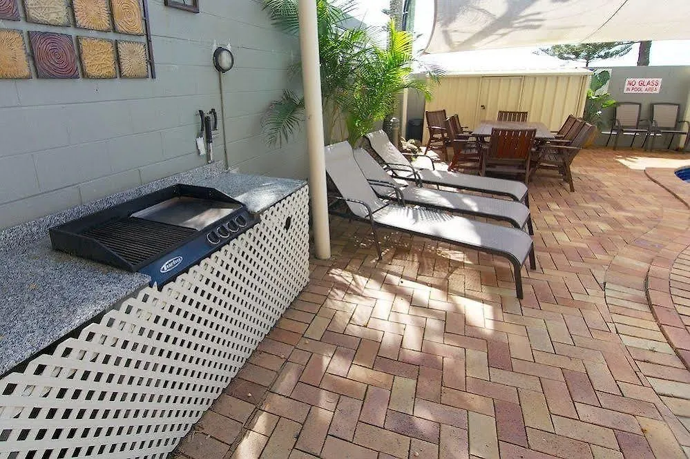 Bayview Beach Holiday Apartments Gold Coast Aparthotel