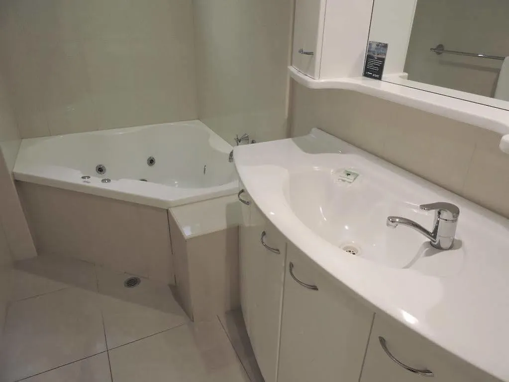 Aparthotel Bayview Beach Holiday Apartments Gold Coast